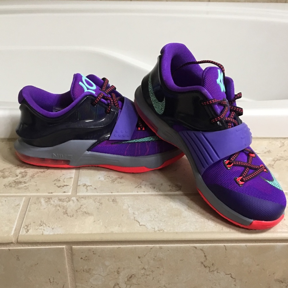 Nike KD7 “Lightening”